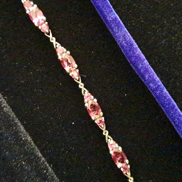 Tanzanian Wine Garnet Toggle Bracelet in 925 Sterling Silver - Picture 2 of 8